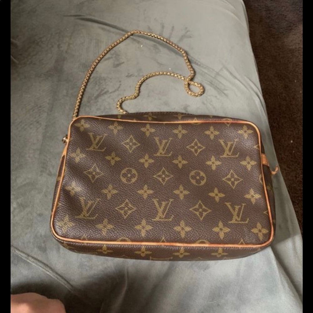 Louis Vuitton purse